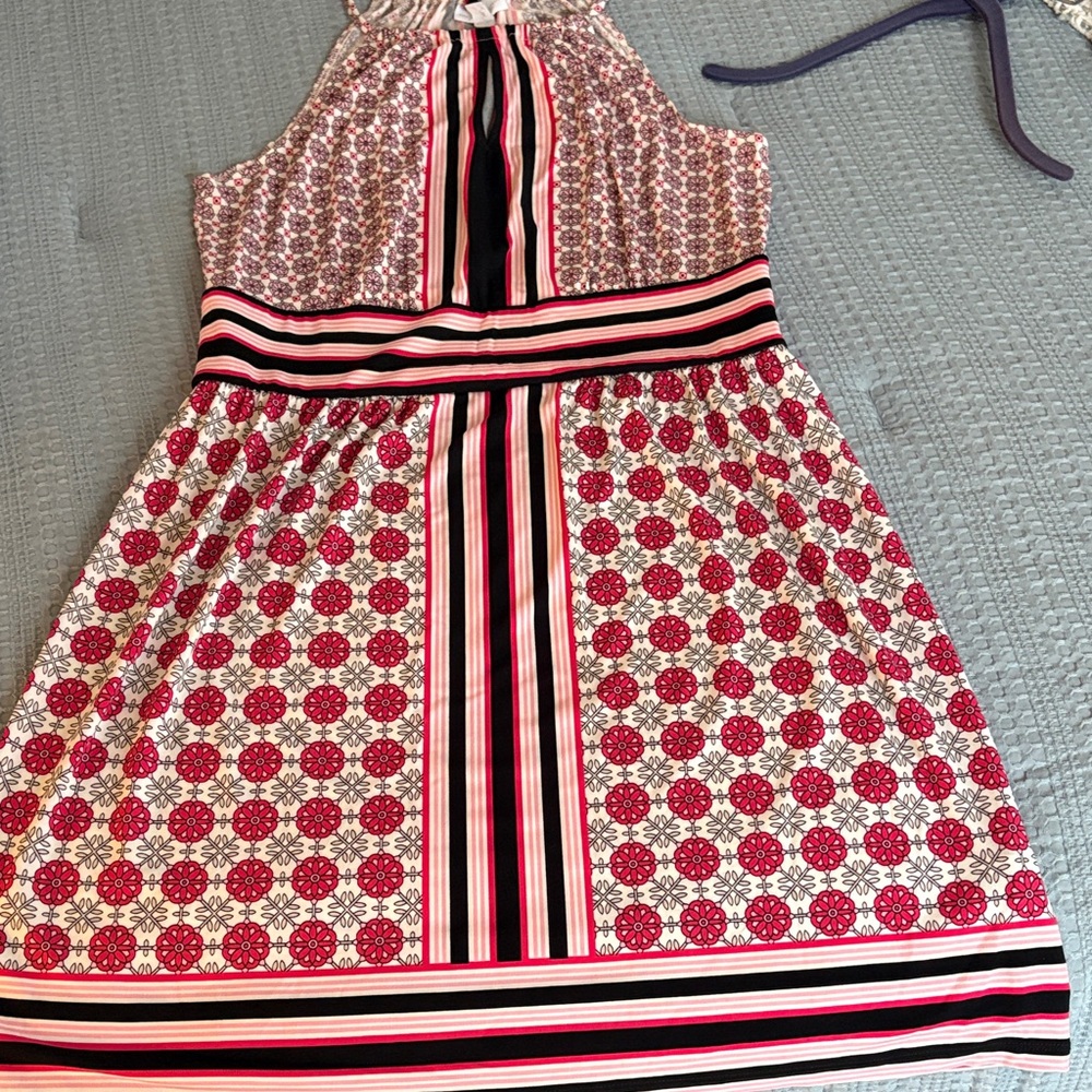 Stylish Halter Dress with Geometric Patterns